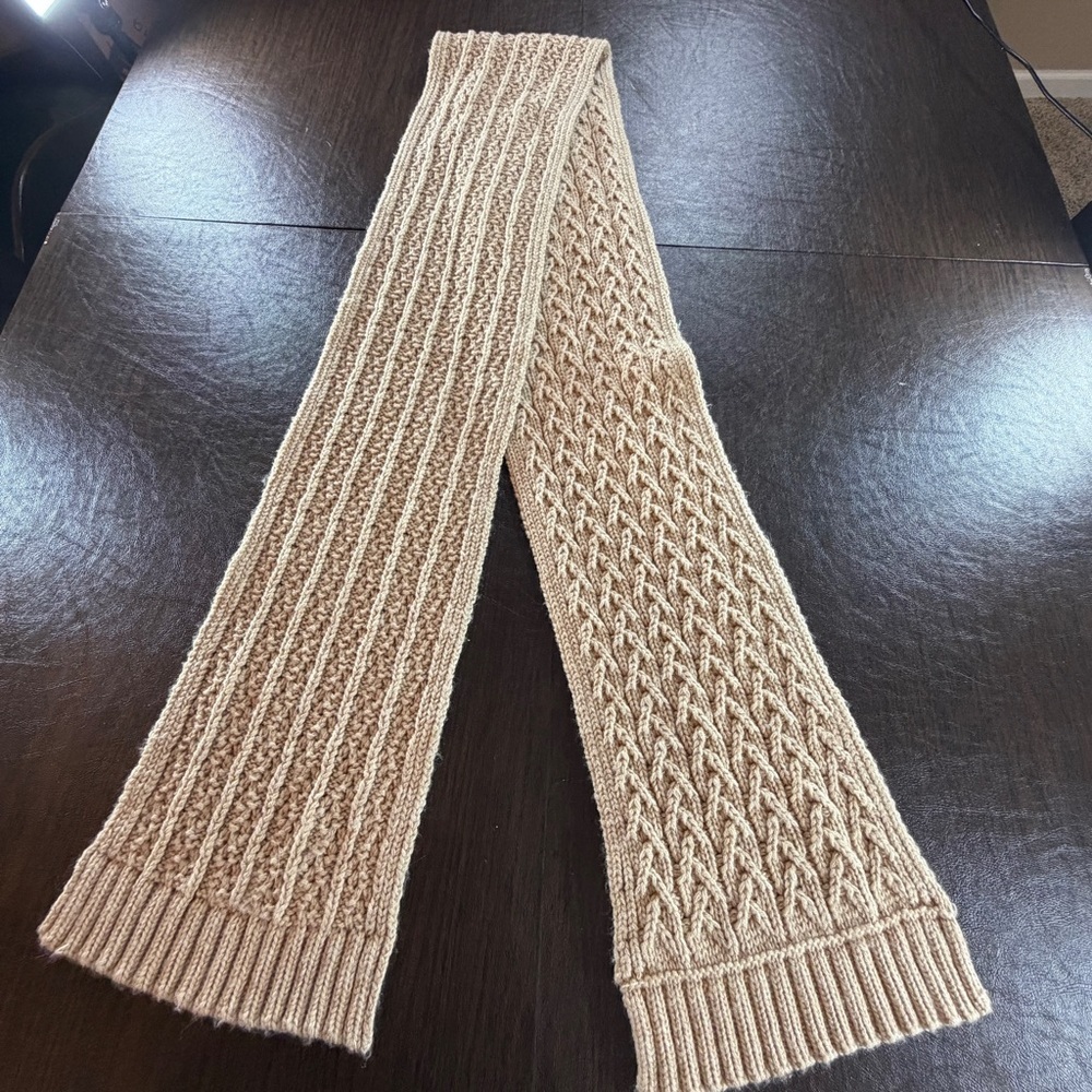 Eddie Bauer Beige Knit Scarf